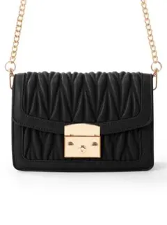 ブラックキルティングショルダーバッグ