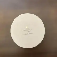 毛穴パテ職人　エッセンスBBパウダー