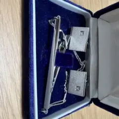 ＷＧＫ14 ネクタイピン 天然ダイヤ付きカウスボタン ケース付き おまけ付き