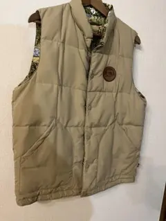 【入手困難品】 未使用ステューシー リバーシブルダウンベスト レザーパッチロゴ