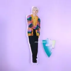 TREASURE ヨシ アクリルスタンド YELLOW - メルカリ