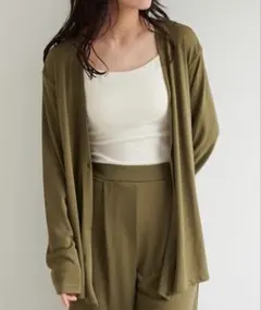 薄手の羽織り✨️薄手ニットカーディガン カーキ free