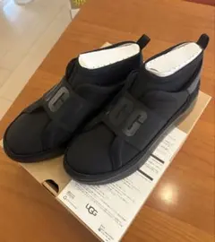 UGG 黒 スリッポンスニーカー