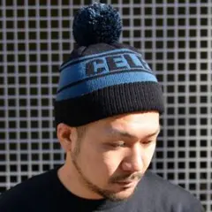 新品　CELEB　ジャガードボンボンニットワッチ BLACK&BLUE