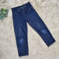 UNIQLO　ユニクロ　ブルー　シルエット太め　丈短め　オールシーズン　普段使い