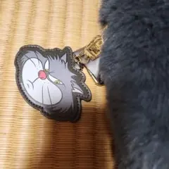 ルシファー マルチポシェット しっぽ チャーム付き（ディズニーストア）