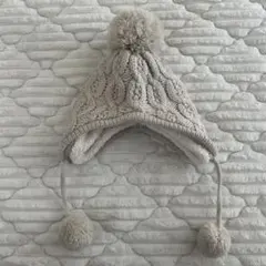 グレー ケーブル編み ニット帽 ポンポン付き 48〜50cm