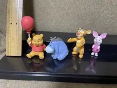 【ディズニー】くまのプーさん　ならぶんです。　4体セット　かわいい　ガチャ