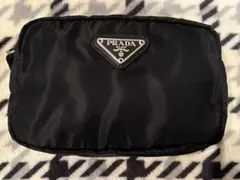 【未使用品】PRADA（プラダ） ブラック ナイロンポーチ 三角ロゴ