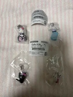 平成ギャルチャーム　キティ・シナモロール めじるしアクセサリー