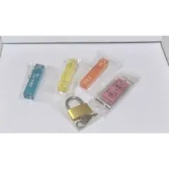 レトロ　ガチャガチャ　ホテルキー　宿命切符　キーホルダーセット　南京錠付き