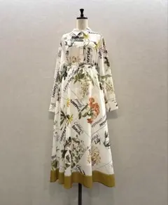 GRACE CONTINENTAL 33,000円 ランダムボタニカルスカート