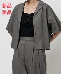 エアリーオープンカラー　グレーシャツ