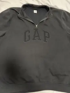GAP ブラック ジップアップ スウェットのサムネイル