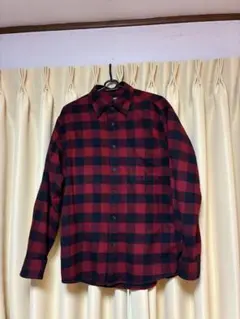 ユニクロ 赤と黒のバッファローチェック柄ネルシャツ