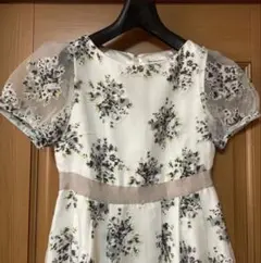Bon mercerie ボンメルスリー 花柄ワンピース 半袖 シフォンのサムネイル