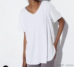 【タグ付き新品】ユニクロ　エアリズムシームレスVネックロングT 　M サイズ