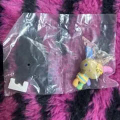 みんなでバカンスフィギュア　ウサハナ　サンリオ　ガチャガチャ　カプセルトイ