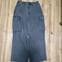GU スーパーワイドカーゴパンツ　グレー