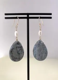 大粒ジャスパーと淡水パールの14kgf天然石ピアス