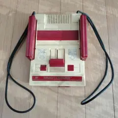 Nintendo　ニンテンドー　初代ファミリーコンピュータ　ファミコン　本体のみ