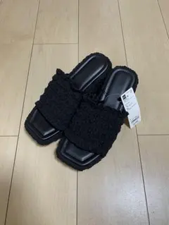 ★完売品★【新品】GU シャーリングプラットフォームミュールのサムネイル