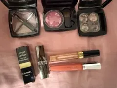 CHANELアイシャドウパレットとリップスティック3点セット - メルカリ