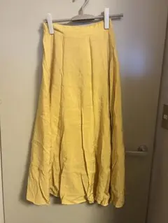 イエロー　フレア　ロングスカートのサムネイル
