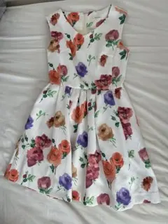 【おすすめ美品】REDYAZEL 春ワンピース