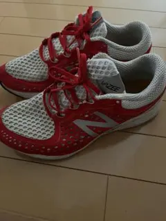 New Balance Vazee レッド/ホワイト