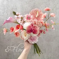 (ブートニア付き)ウェディングブーケ　アーティフィシャルフラワー　クラッチブーケ