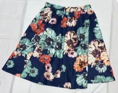 【価格相談可】 QUEENS COURT 花柄スカート【未着用】