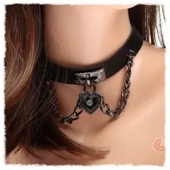 チョーカー　ハートチャーム　ブラックレザー　チェーン　南京錠　y2k 　ハード