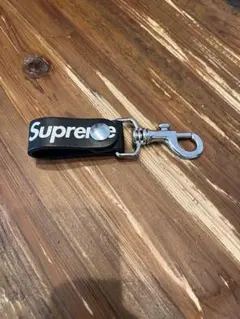 2026年最新】SUPREME レザーキーホルダーの人気アイテム - メルカリ