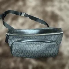 Item thumbnail for item 8b42da9e-1bf3-46e9-9cd8-a621d635aeab