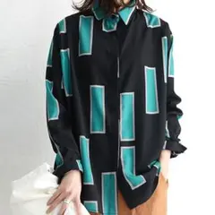 antiqua レトロ柄 長袖シャツ ブラック×レトログリーンのサムネイル