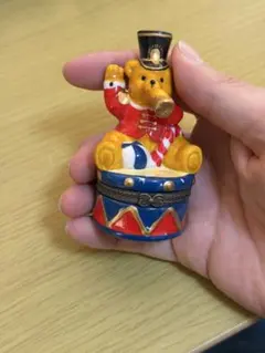 リモージュボックス風 ピルケース クマ　トランペット