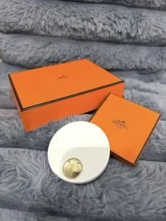 HERMES フェイスパウダー プードル エクラ グローのサムネイル