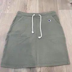 Champion オリーブグリーン スカート Mのサムネイル