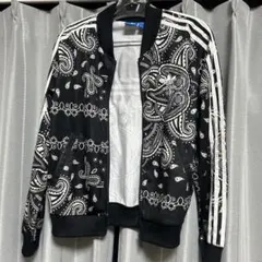 【美品】adidas Originals ペイズリー柄 トラックジャケットのサムネイル