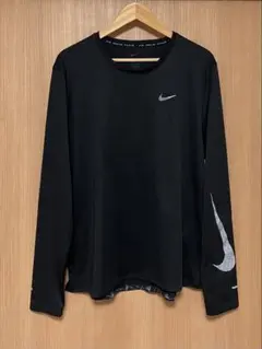 美品 NIKE RUNNING DIVISION DRI-FIT 長袖 ロンTのサムネイル