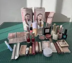 Item thumbnail for item ca5ec3f2-c2c4-4726-9faf-a73c93f3134c