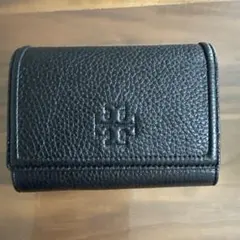 トリーバーチ三つ折財布