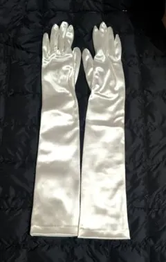 オフホワイトサテンロングウェディンググローブ