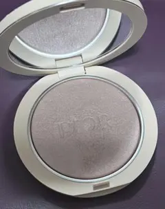 ディオールスキン　フォーエヴァー　クチュール　ルミナイザー　02 ピンクグロウ