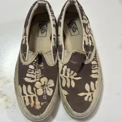 Item thumbnail for item a4aec3a0-d921-45d0-878f-cadb7ee70d41