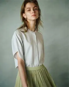 theory luxe 25AW 新品 ウォッシャブル ドルマンスリーブブラウスのサムネイル