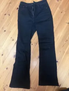 ブラック ブーツカットデニムパンツのサムネイル