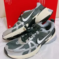 【新品】NIKE V2K RUN メンズ スニーカー グリーン カジュアル