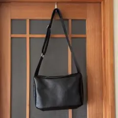 SHEIN ショルダーバッグ ブラック 肩掛け 春服